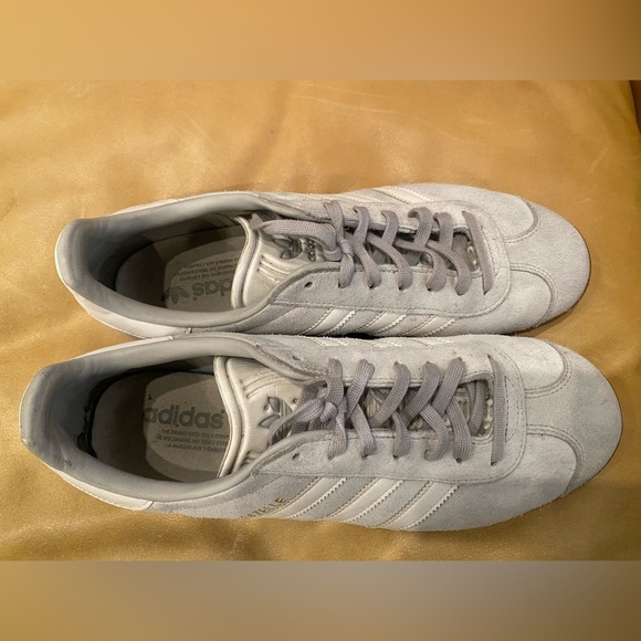 Adidas Gray Suede Sneakers Adidas Gazelle sneaker grey suede finish gum sole - Picture 6 of 10